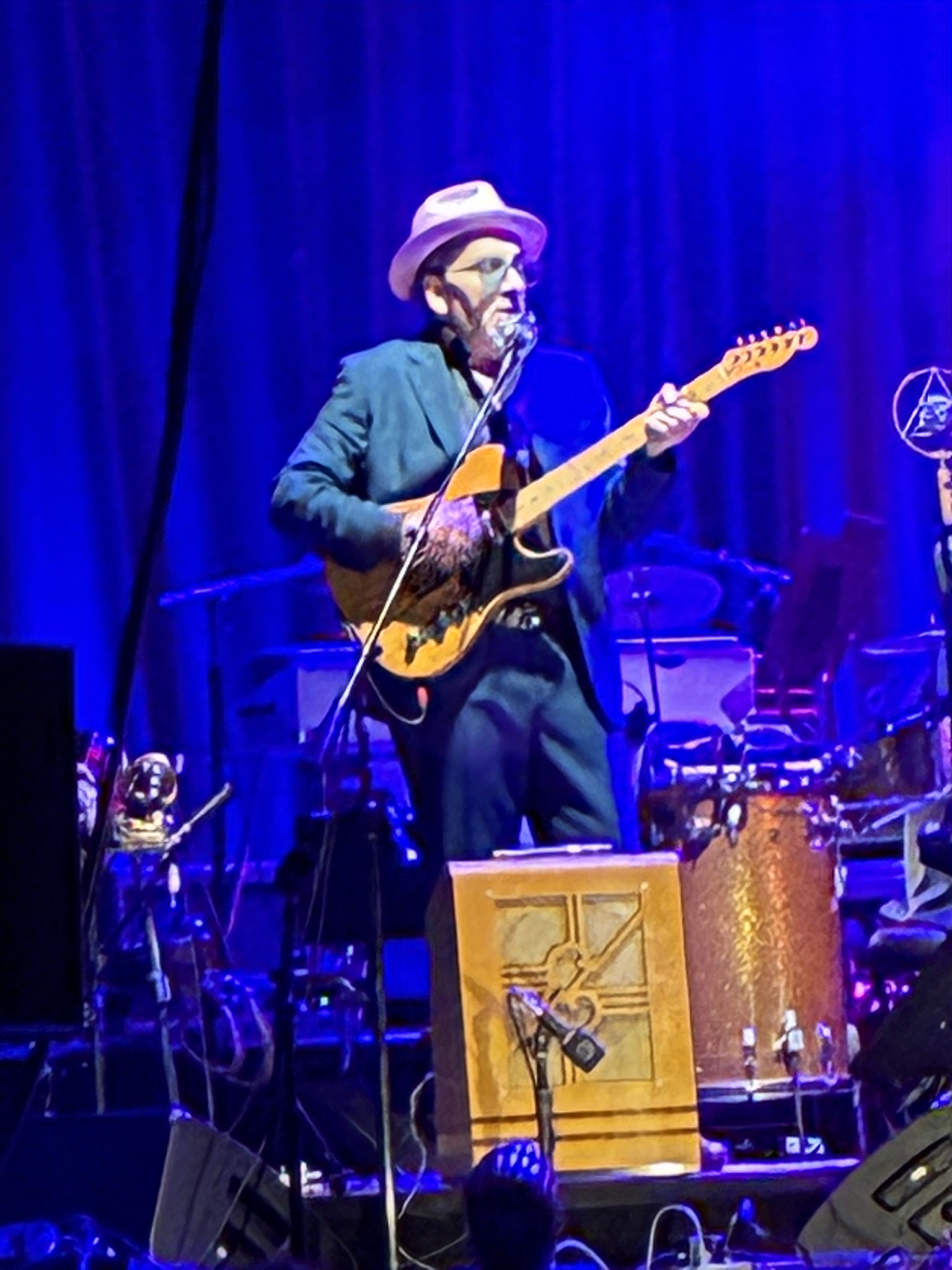 ElvisCostelloAndTheImposters2025-09-29WarnerTheatreWashingtonDC (2).jpg